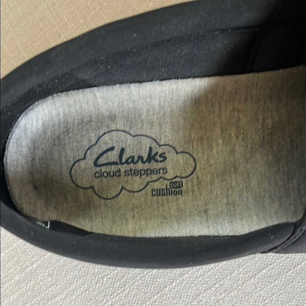 Clarks Black Slip on Black Snake Skin Shoes Size 8.5 - Picture 4 of 5